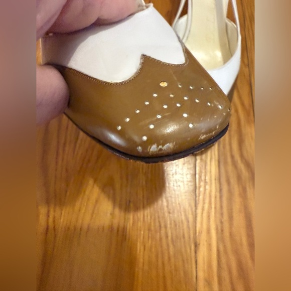 DELMAN CAPTOE TWO TONED SPECTATOR SLINGBACK PUMP 6.5 AA NARROW-WHITE/TAUPE VTG - Picture 8 of 13